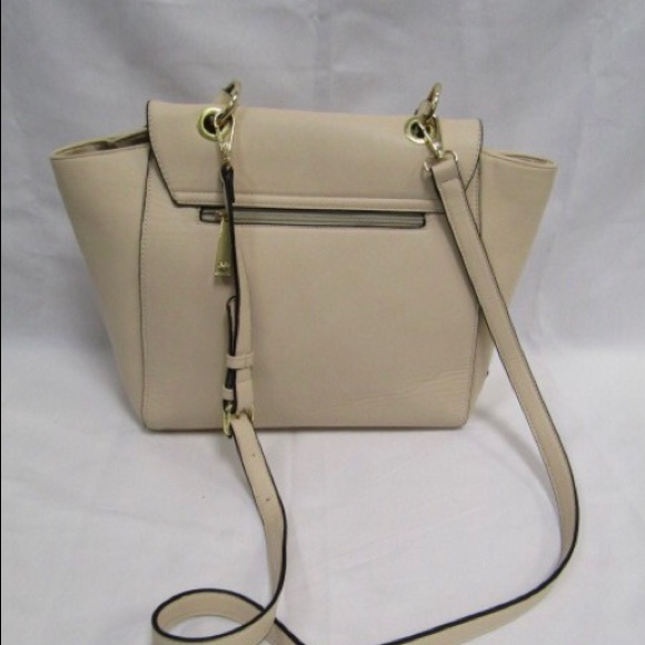 Versace handbag authentic - Picture 4 of 5